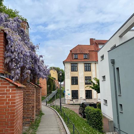 Ferienwohnung An Der Historischen Stadtmauer Росток Екстер'єр фото
